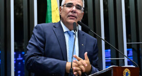 Modelo da Justiça do Trabalho tem que ser revisto, propõe Eduardo Girão
