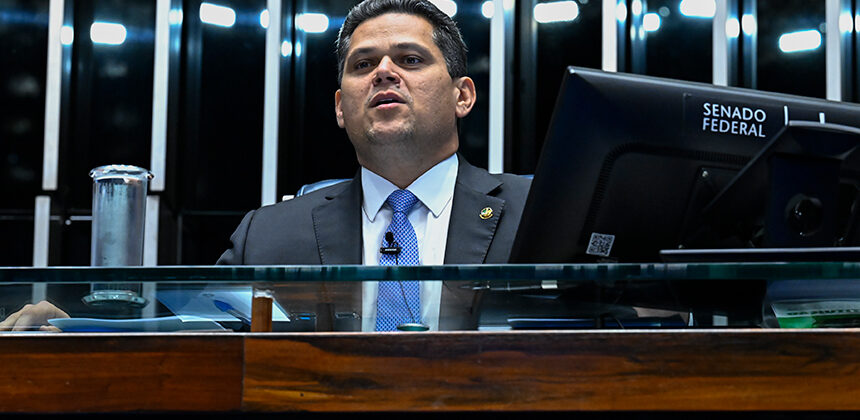 Davi Alcolumbre te promulga da Dosimetria