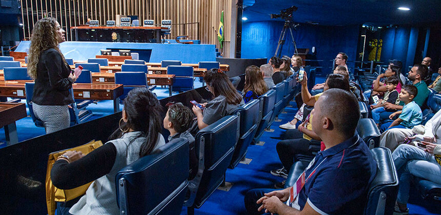 Visitação ao Congresso começa às 10h30 neste domingo (17)