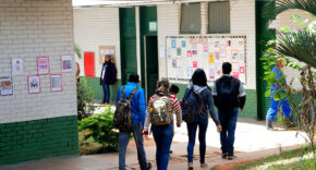 Escola deve estimular descanso e abrir espaço para neurodivergentes, prevê projeto