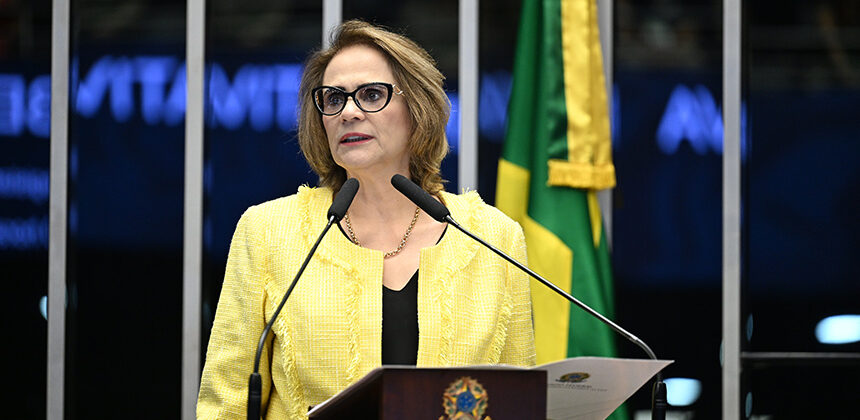 Damares celebra Dia da Marinha e destaca apoio à população da Região Norte