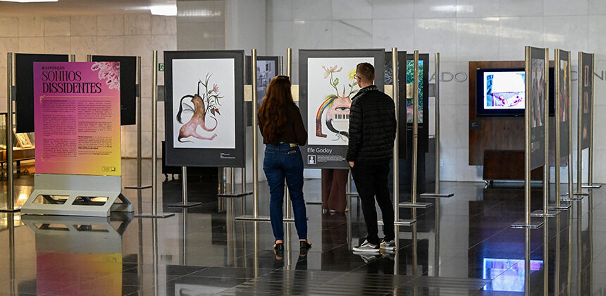 Exposição ‘Sonhos Dissidentes’ celebra a diversidade e o orgulho LGBTQIA+