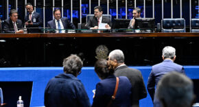 Proposta de aposentadoria de agentes de saúde passa pela 3ª sessão de discussão