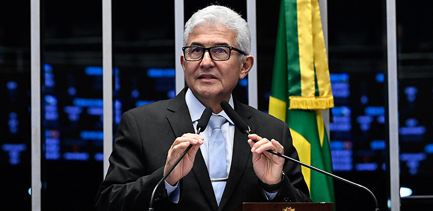 Marcos Pontes comemora inclusão de Ayrton Senna no Livro dos Heróis da Pátria