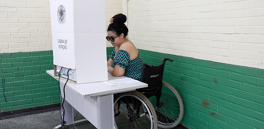 Justiça Eleitoral fornecerá transporte a eleitores com mobilidade reduzida