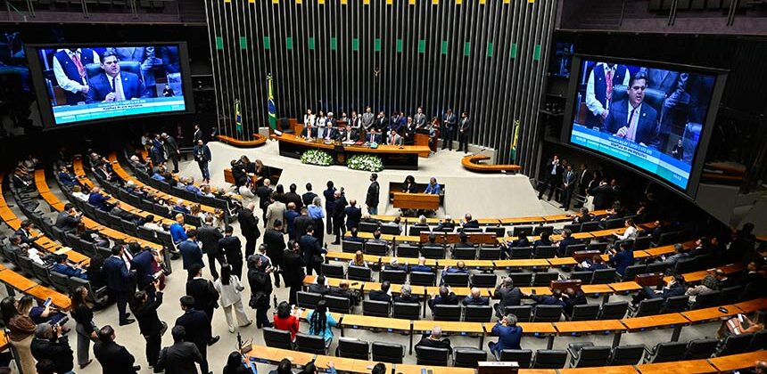 Medidas provisórias sobre transporte, diesel, chuvas e aviação são prorrogadas
