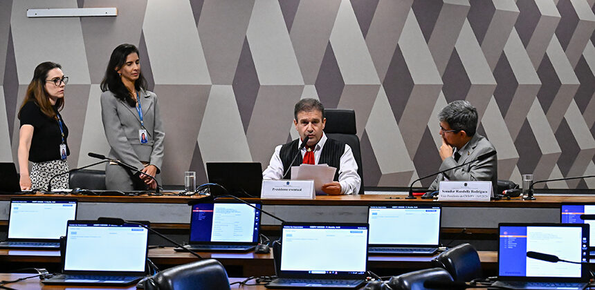Após novo tarifaço dos EUA, medida provisória abre linha de crédito extra