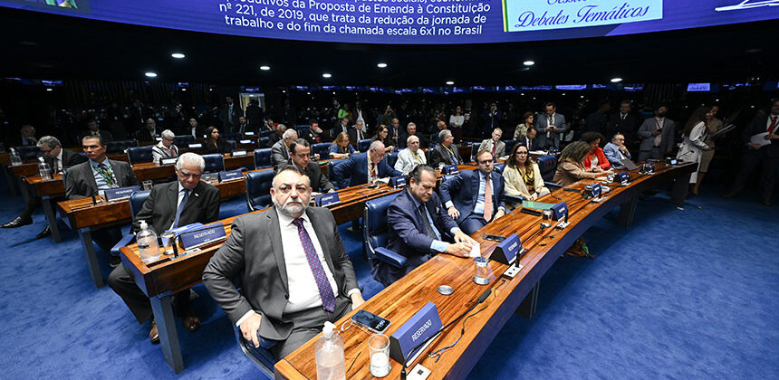 Discussão sobre fim da escala de trabalho 6×1 continua em agosto