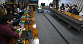 Oficina Legislativa amplia público e incentiva participação na criação de leis