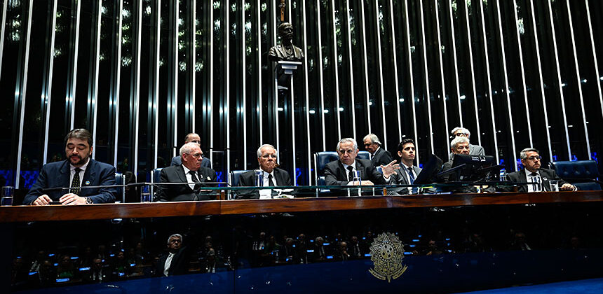 Em sessão especial, representantes da maçonaria destacam papel da instituição