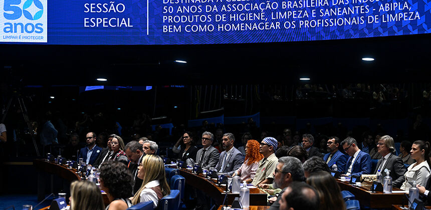 Importância dos profissionais da limpeza é destacada em sessão especial
